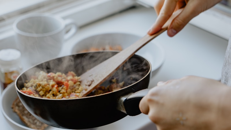 うどん乾麺の一人前は何g？量の目安とおいしい茹で方をやさしく解説