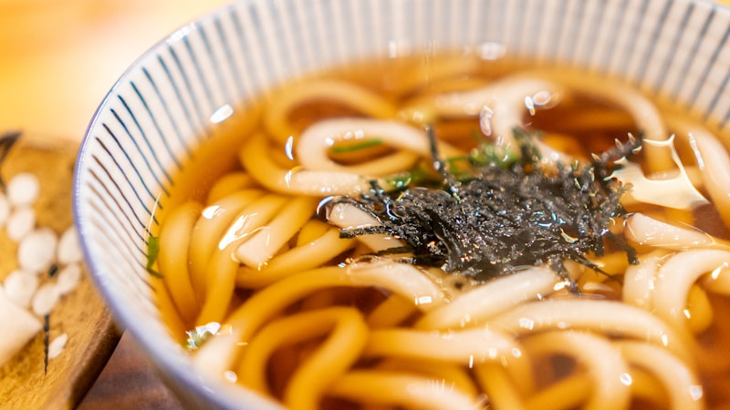 うどんひと玉で何作る？レンジで簡単一人分アレンジと栄養の基本